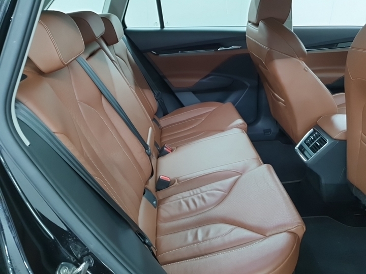 Photo 8 of Skoda Enyaq