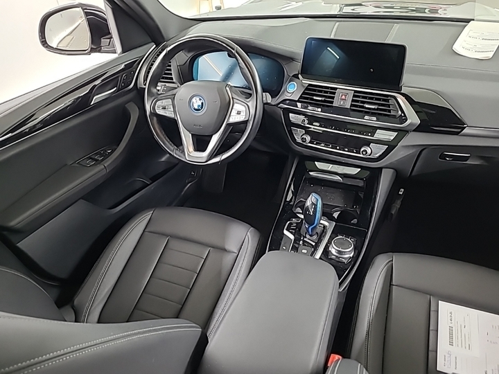 Foto 7 van BMW ix3