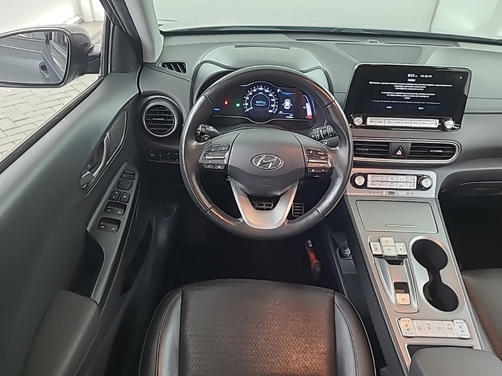Photo 8 of Hyundai Kona