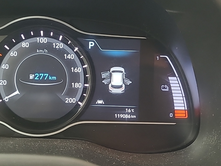 Photo 9 of Hyundai Kona
