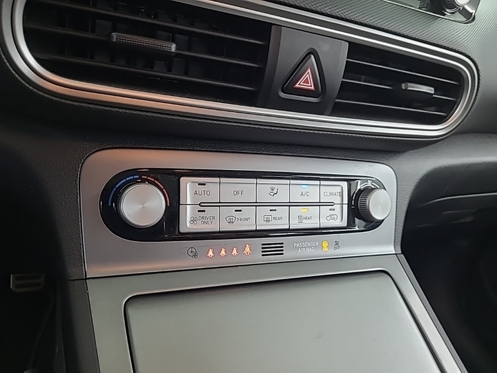 Photo 10 of Hyundai Kona