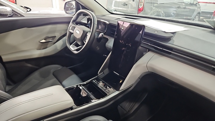 Foto 7 van Ford Explorer EV
