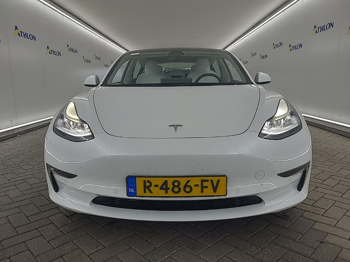 Foto 18 van Tesla Model 3