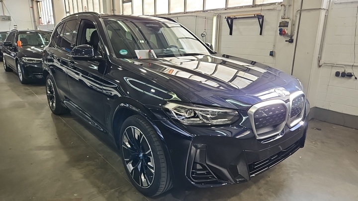 Foto 2 van BMW ix3