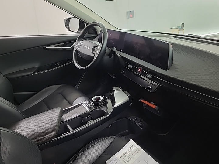 Photo 7 of Kia EV6