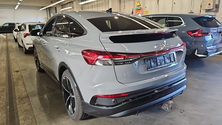Foto 4 van Audi Q4 Sportback e-tron