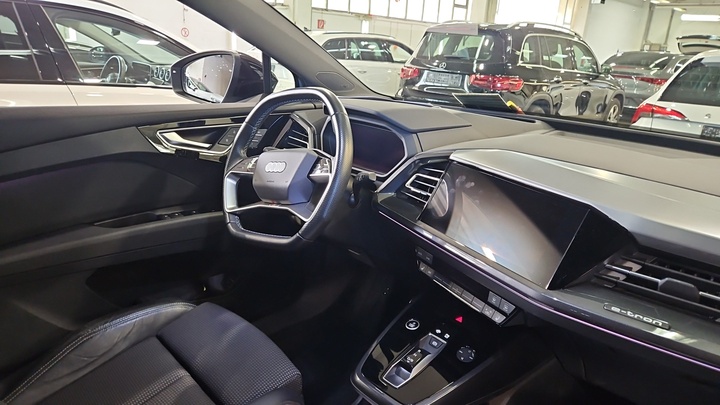 Foto 8 van Audi Q4 Sportback e-tron