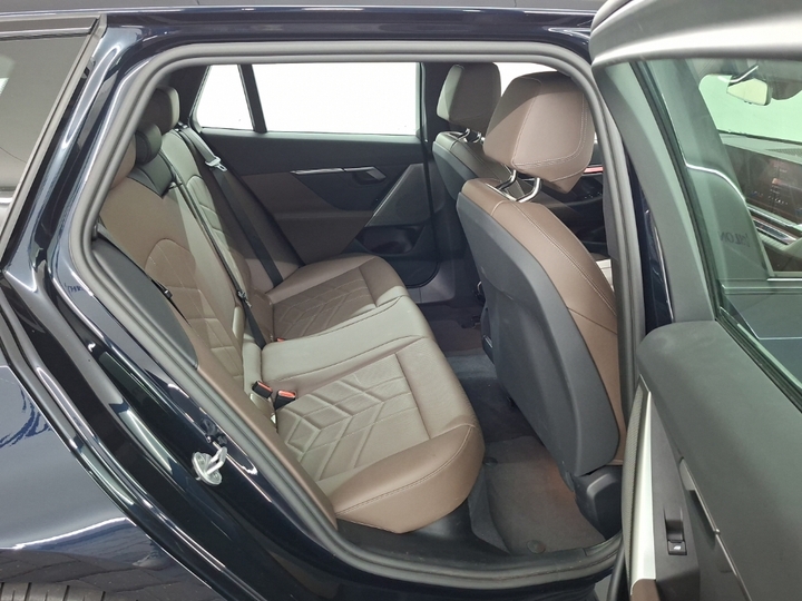 Foto 8 van BMW i5