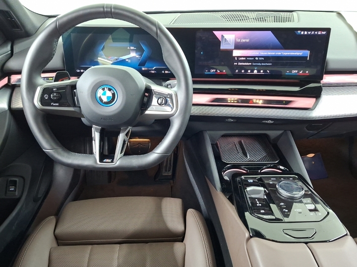 Foto 9 van BMW i5