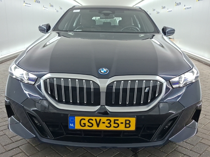 Foto 16 van BMW i5