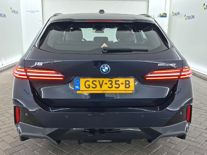 Foto 17 van BMW i5