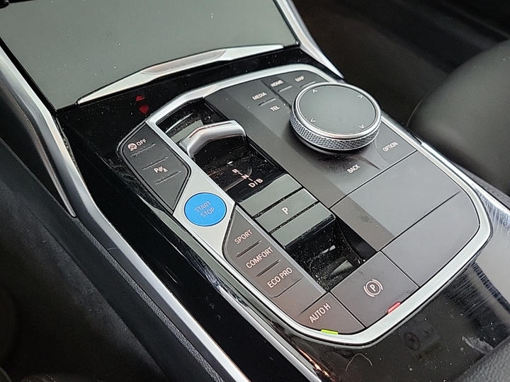 Foto 12 van BMW i4
