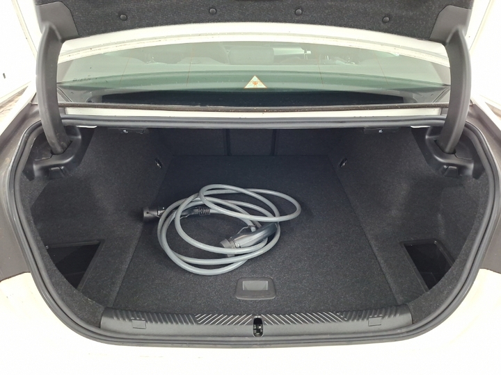 Foto 6 van BMW i5