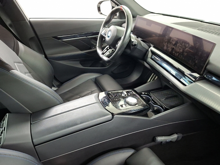 Foto 7 van BMW i5