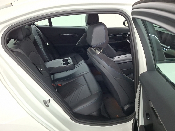 Foto 8 van BMW i5