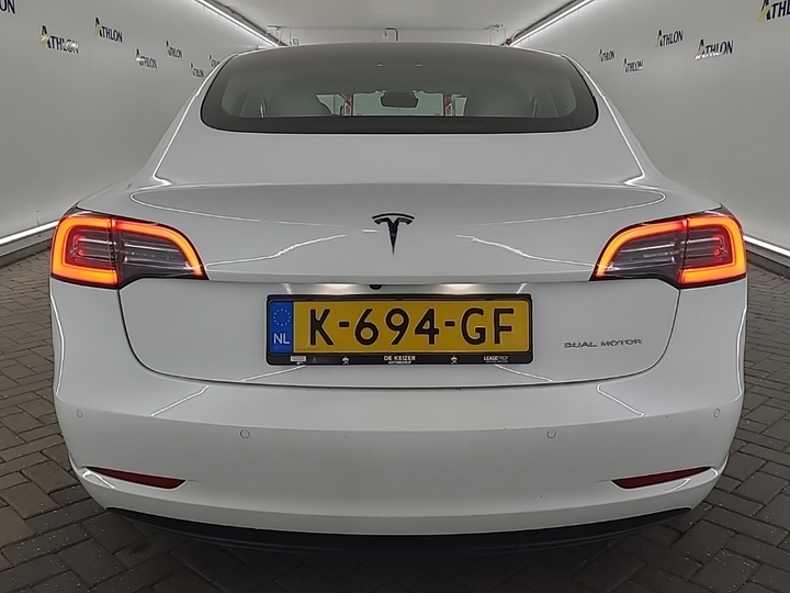 Foto 16 van Tesla Model 3