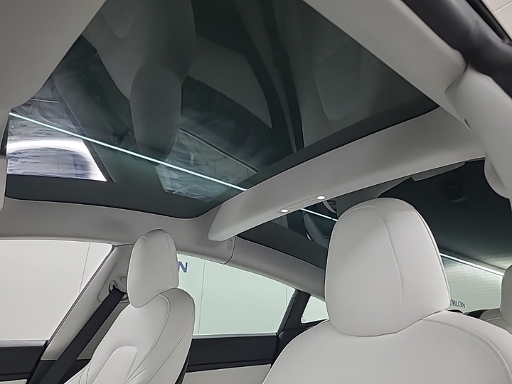 Foto 18 van Tesla Model 3