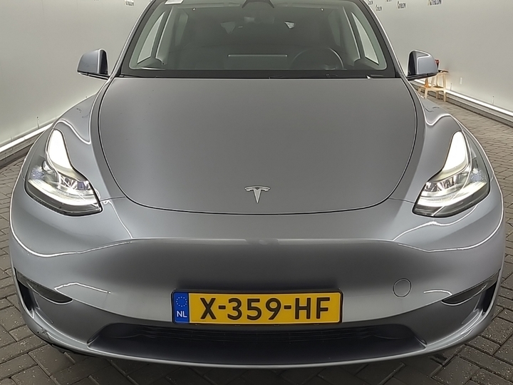 Foto 15 van Tesla Model Y