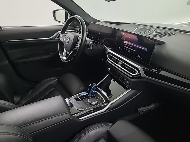 Foto 7 van BMW i4