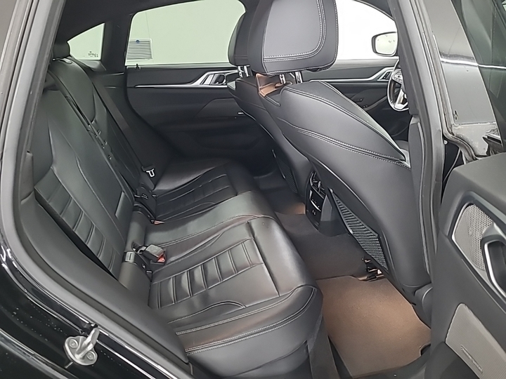 Foto 8 van BMW i4
