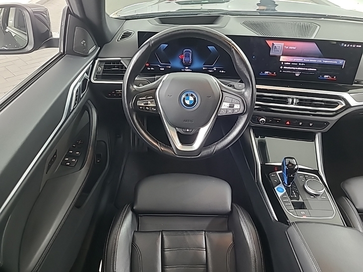 Foto 9 van BMW i4