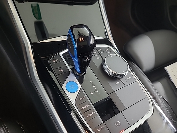 Foto 12 van BMW i4