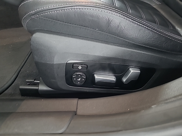 Foto 17 van BMW i4