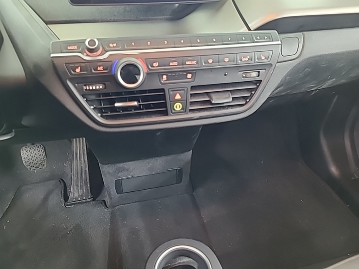 Foto 11 van BMW i3