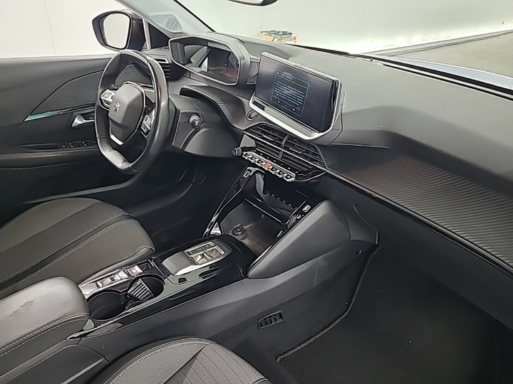 Foto 7 van Peugeot E-208