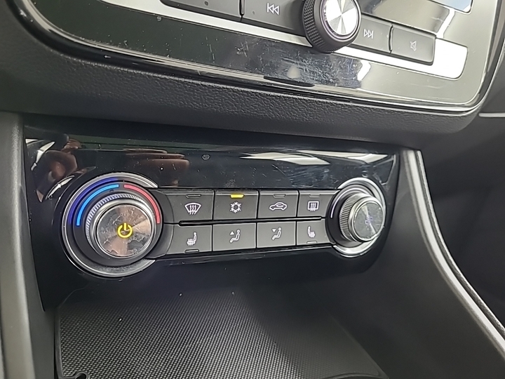 Foto 11 van MG ZS