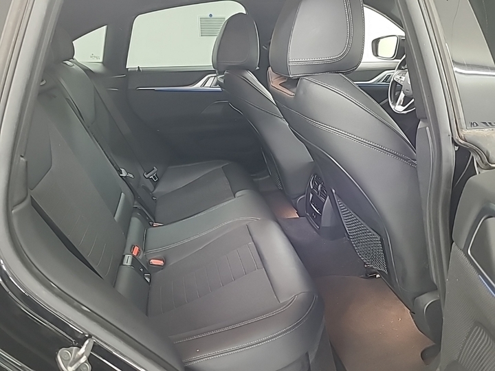Foto 7 van BMW i4