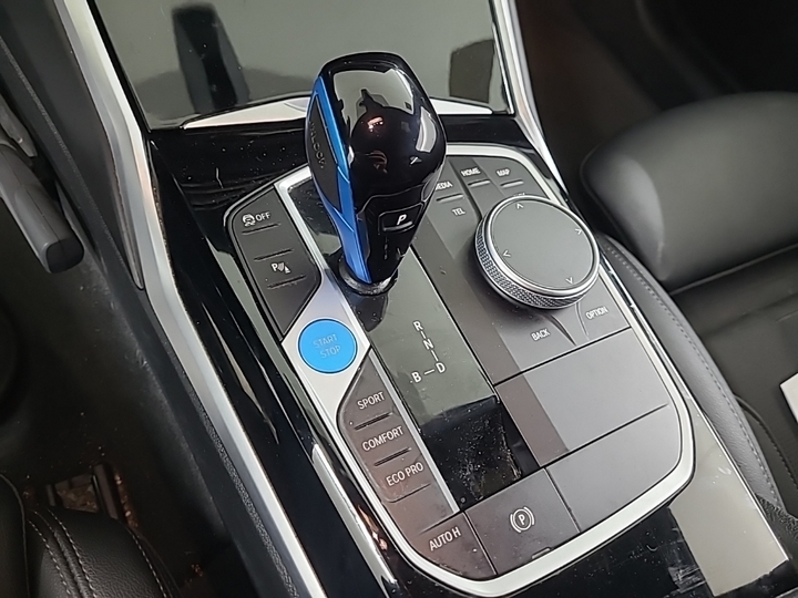 Foto 12 van BMW i4