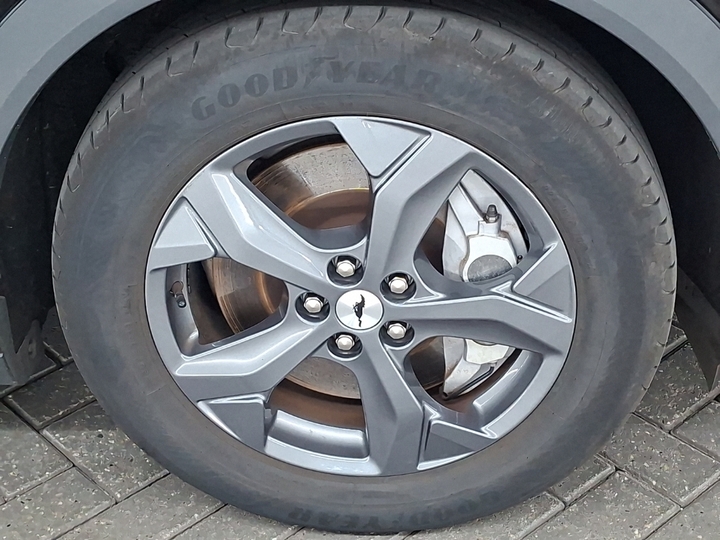 Foto 21 van Ford Mustang
