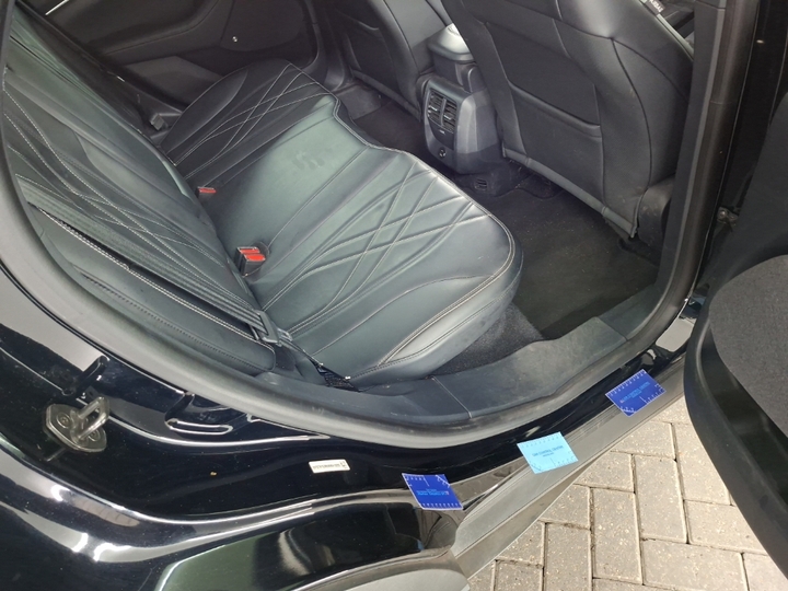Foto 22 van Ford Mustang