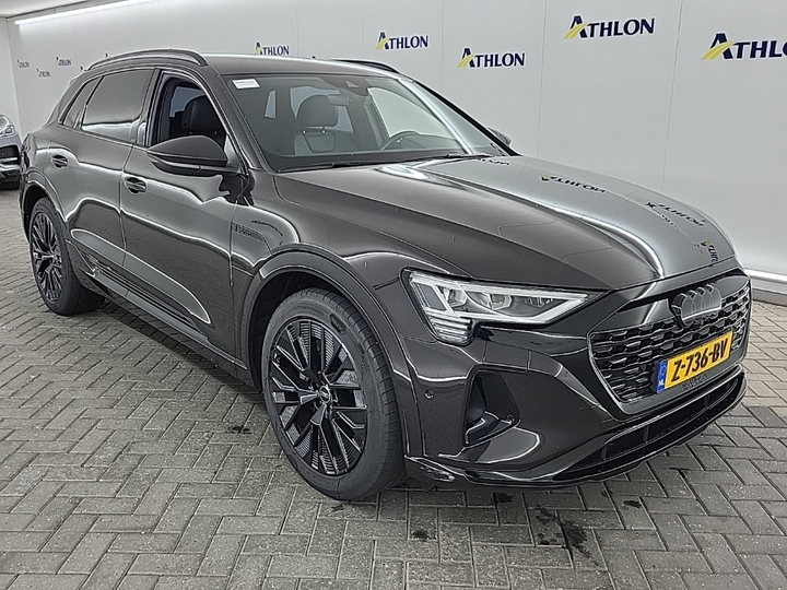 Foto 3 van Audi Q8