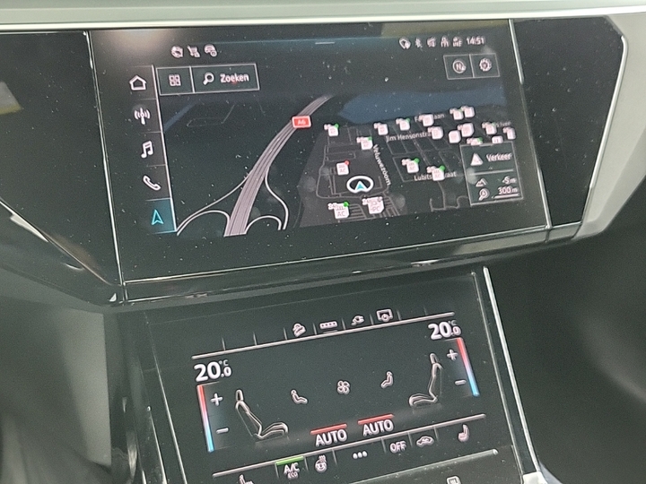 Foto 10 van Audi Q8