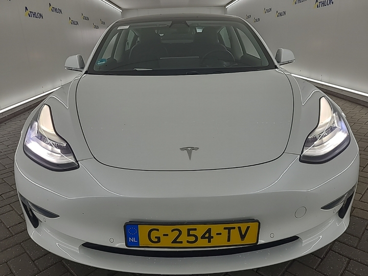Foto 15 van Tesla Model 3
