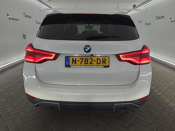 Foto 18 van BMW ix3