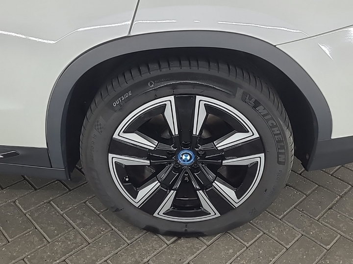 Foto 22 van BMW ix3