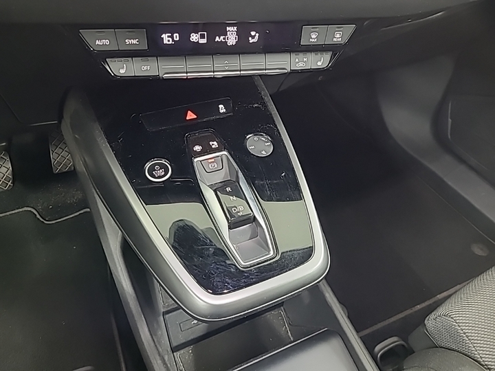 Foto 11 van Audi Q4 e-tron