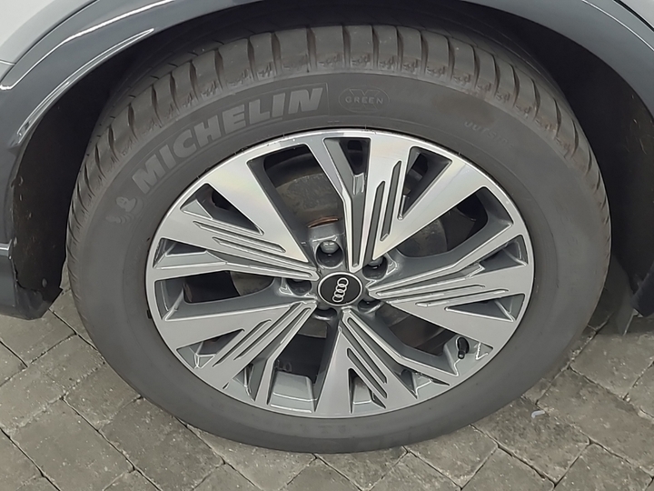Foto 17 van Audi Q4 e-tron