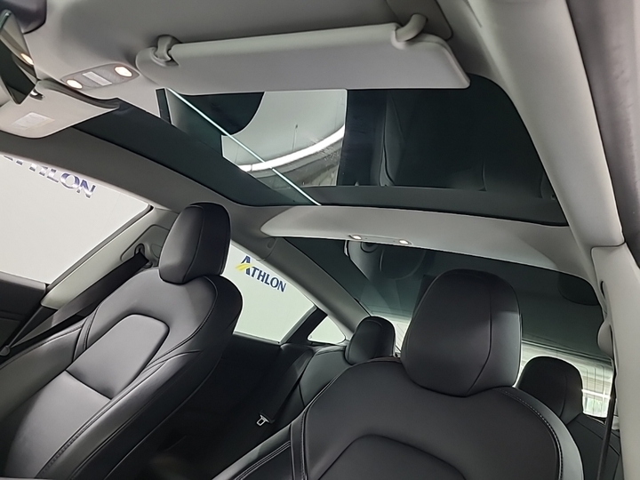 Foto 16 van Tesla Model 3
