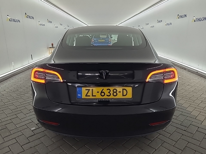 Foto 18 van Tesla Model 3