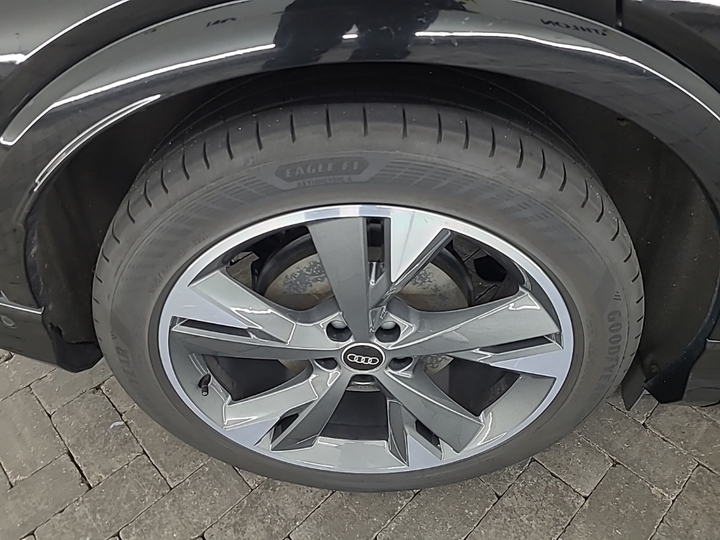 Foto 20 van Audi Q4 e-tron