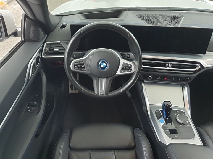 Foto 9 van BMW i4