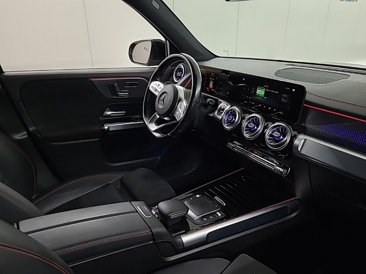 Foto 6 van Mercedes EQB