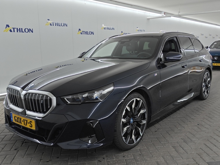 Foto 2 van BMW i5