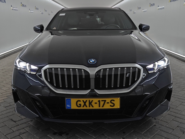 Foto 22 van BMW i5