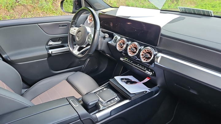 Foto 7 van Mercedes EQB