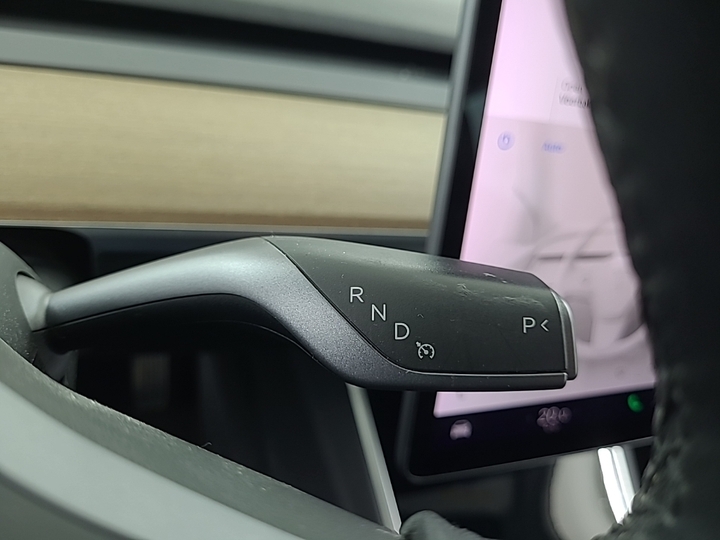 Photo 11 of Tesla Model 3